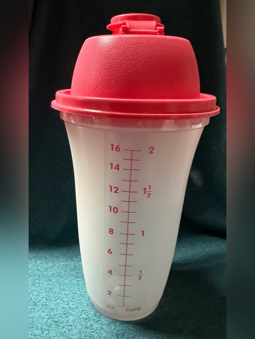 Tupperware Pink Mixing Shaker Cup with Measurement Markings